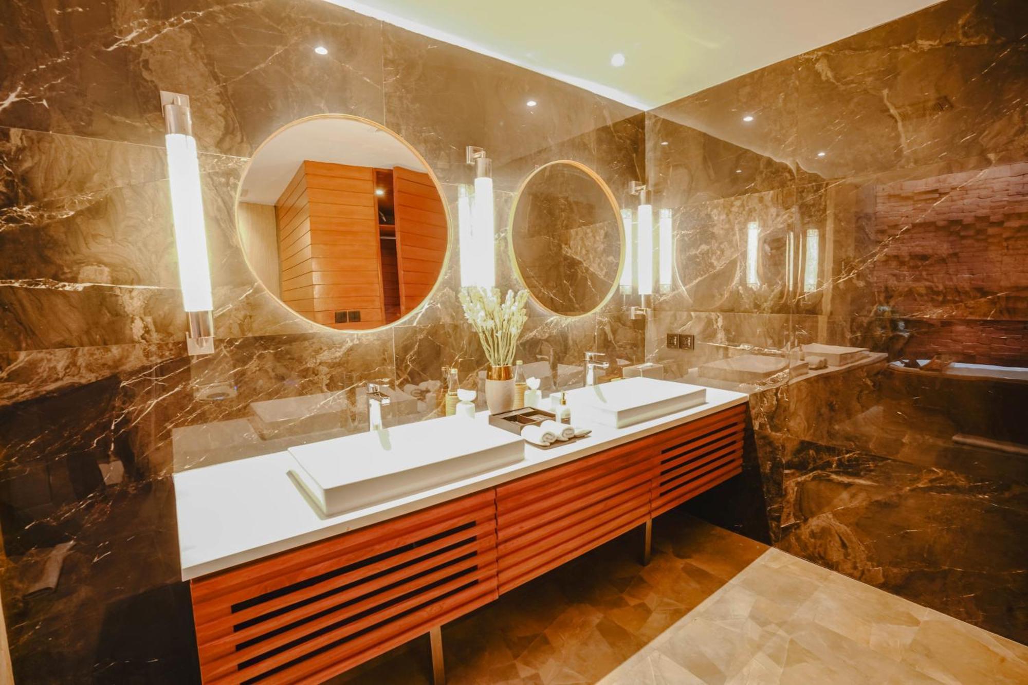 Maca Villas & Spa Bali Семиняк Екстериор снимка