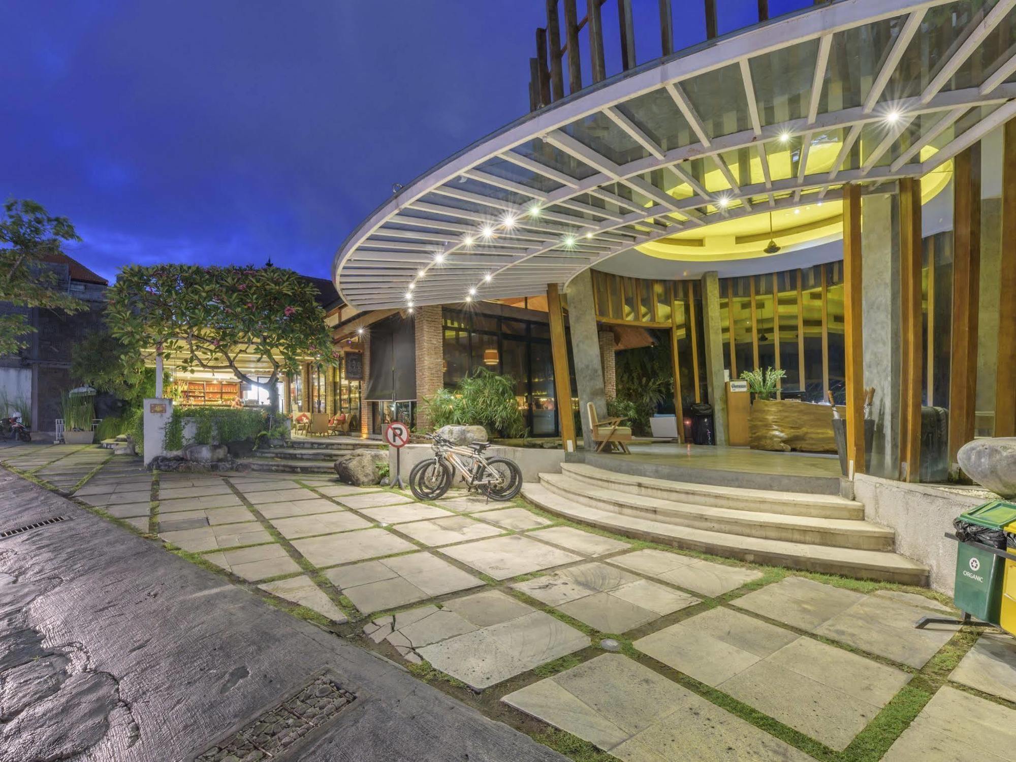 Maca Villas & Spa Bali Семиняк Екстериор снимка